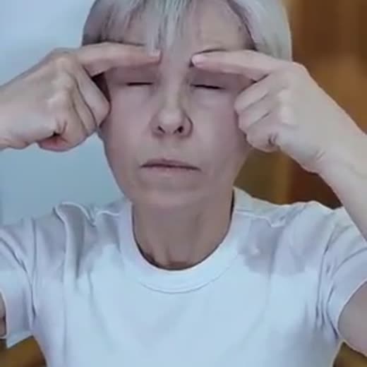 Ejercicio para contorno de ojos